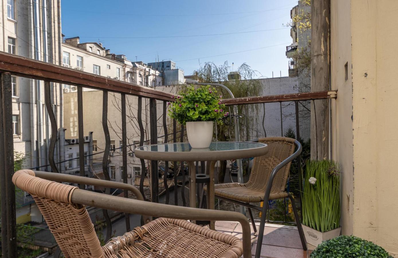 Apartment On Maidan, Khreschatyk 4 Street เคียฟ ภายนอก รูปภาพ