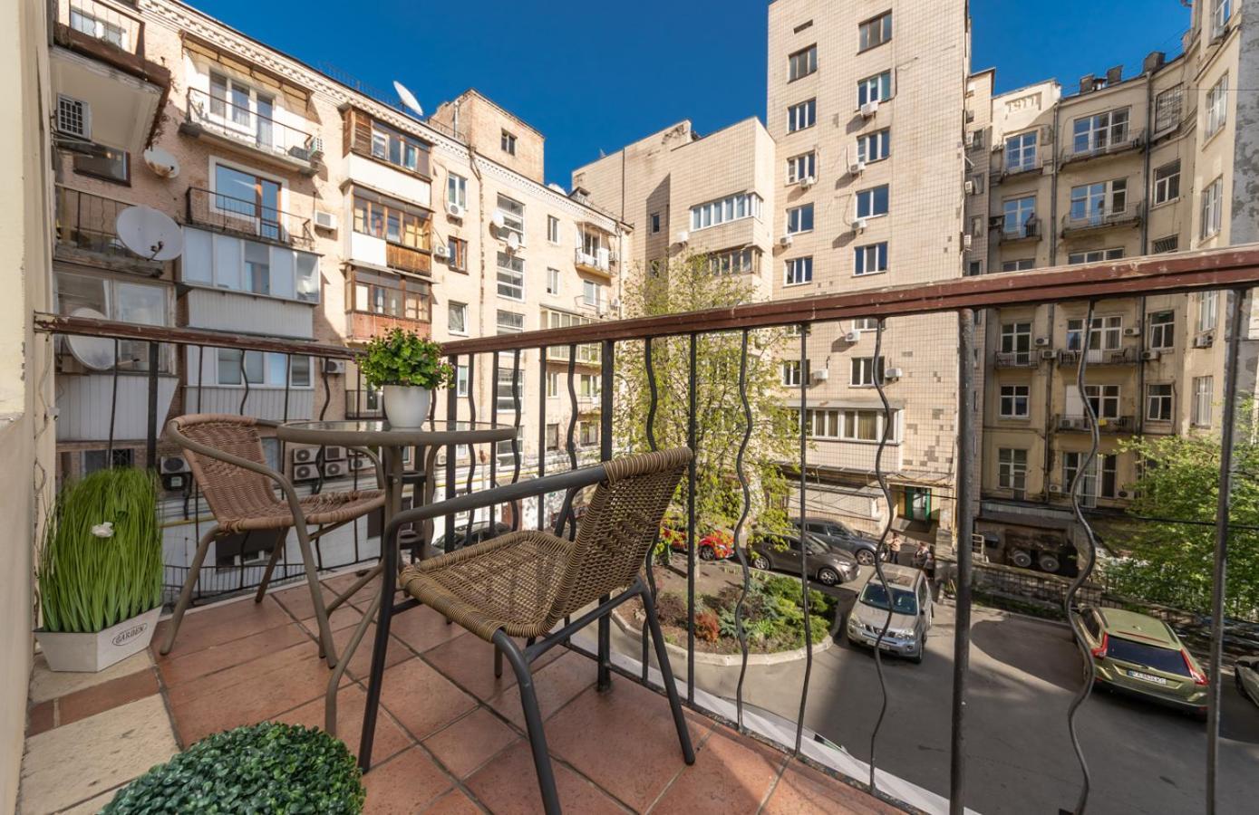 Apartment On Maidan, Khreschatyk 4 Street เคียฟ ภายนอก รูปภาพ